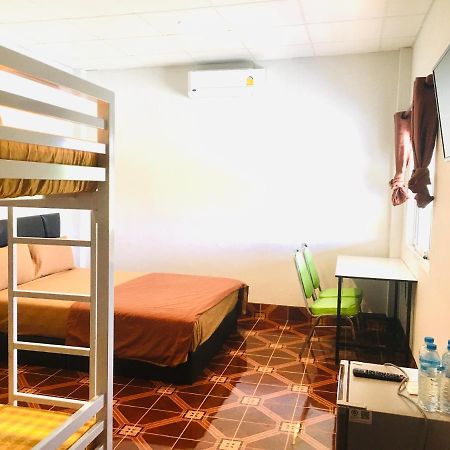 Saeng Tai Amphawa Apartment Samut Songkhram Bagian luar foto