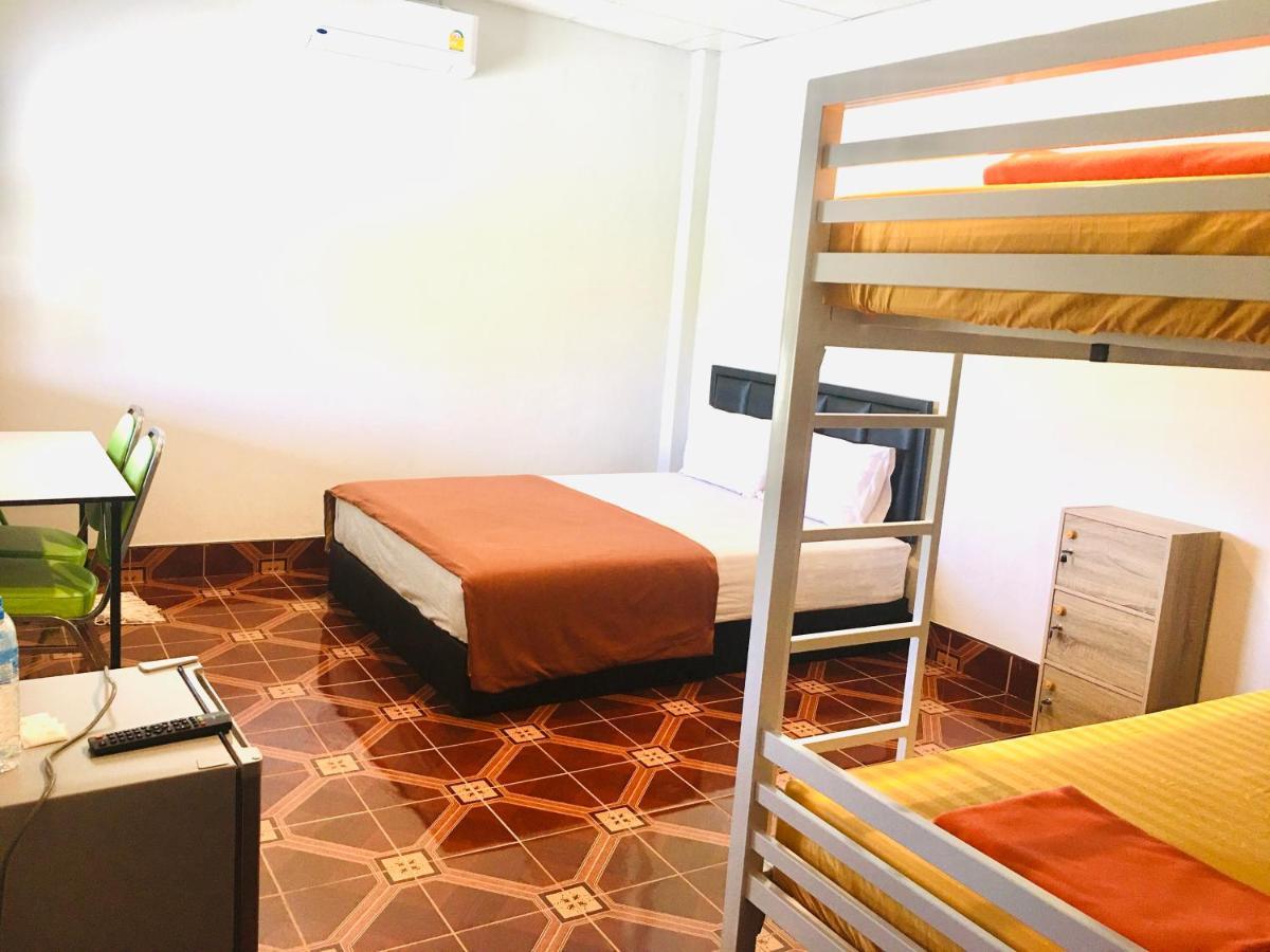 Saeng Tai Amphawa Apartment Samut Songkhram Bagian luar foto