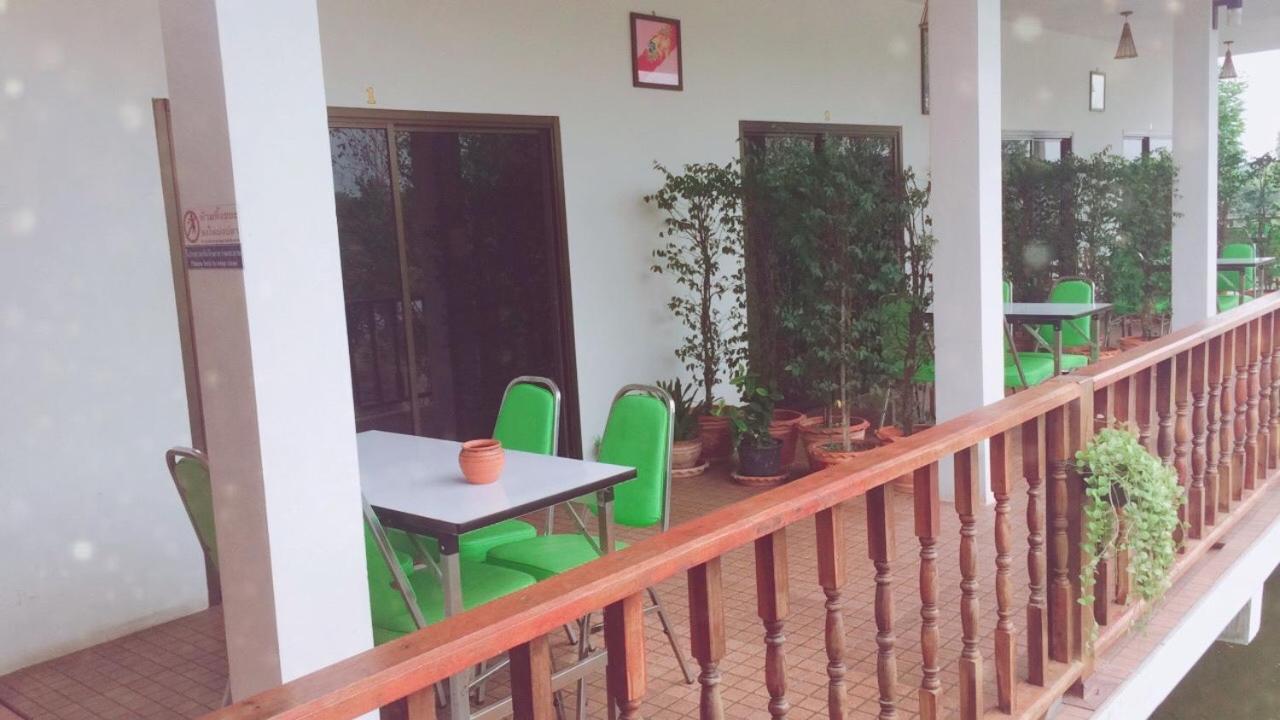 Saeng Tai Amphawa Apartment Samut Songkhram Bagian luar foto